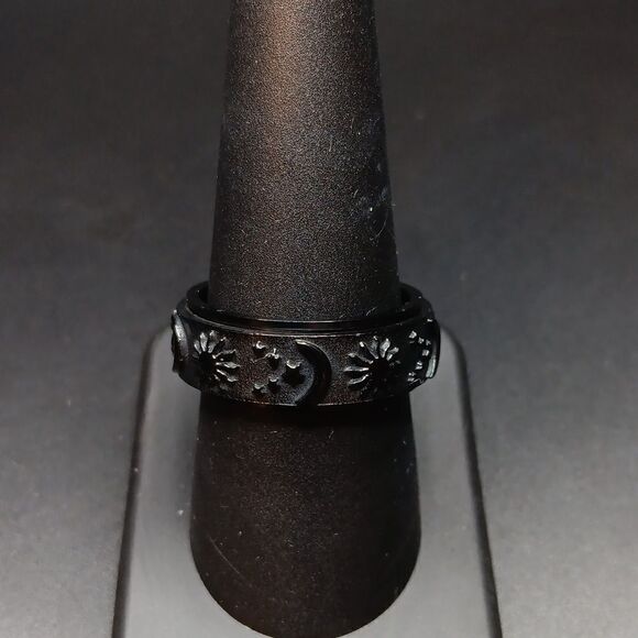 Spinner Fidget Ring Size 9 New In Box - Picture 1 of 4